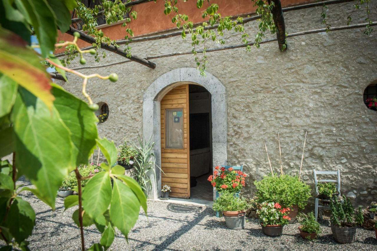B&B Rifugio Tra Gli Ulivi Campagna Exterior foto
